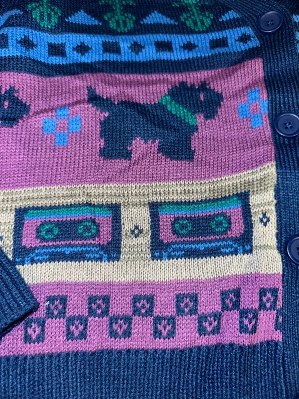 New Stranger Things Collaboration Multicolor Dog-Pattern V-Neck Cardigan Size S - Picture 3 of 8